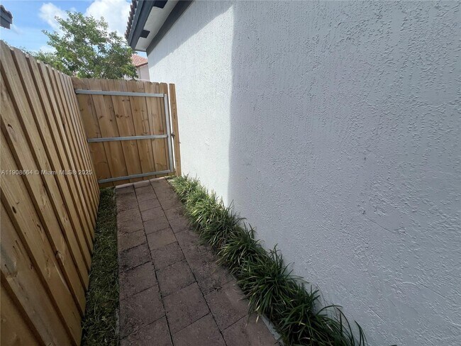 Building Photo - 11751 SW 248th Terrace