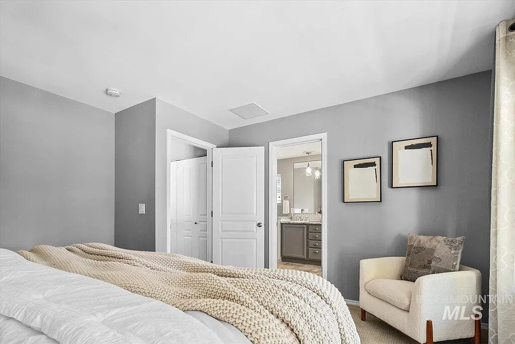 Building Photo - 3918 S Mill Site Ave