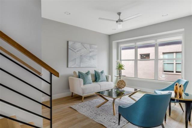 Building Photo - 3706 W Beverly Dr