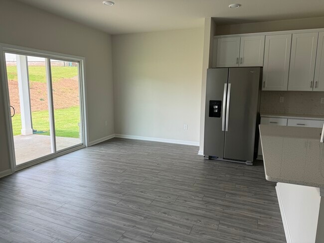 Building Photo - 15 Warwick Ct