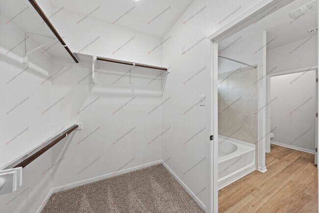 Building Photo - 2605 Fox River Dr