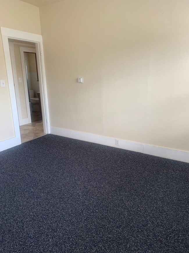 Building Photo - stirtz