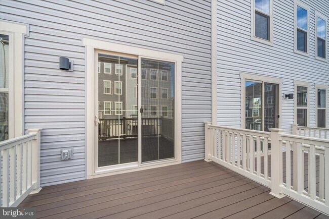 Building Photo - 42530 Invergordon Ter