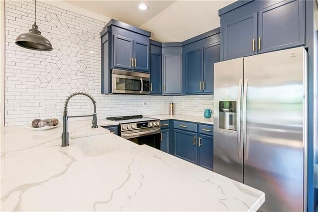 Building Photo - 767 Terry St SE