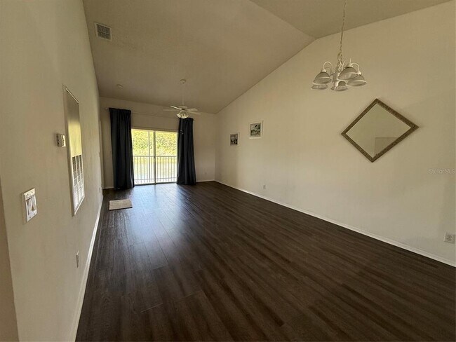 Building Photo - 13348 Fairway Glen Dr