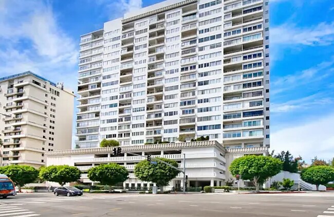 Building Photo - 10501 Wilshire Blvd