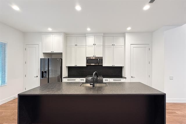 Building Photo - 2310 Newbury Dr