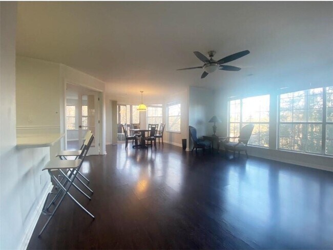 Building Photo - 1119 Sandy Ln Dr