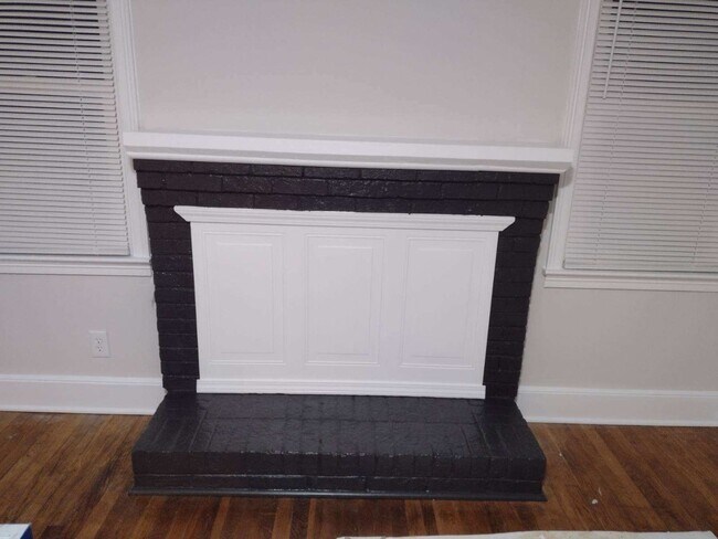 Building Photo - 486 Hope St