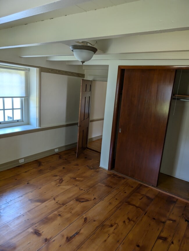 Building Photo - 40 Creamery Rd