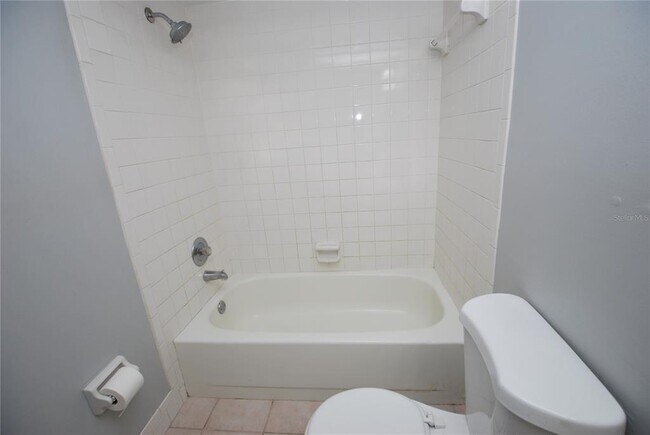 Building Photo - 212 Caryl Way