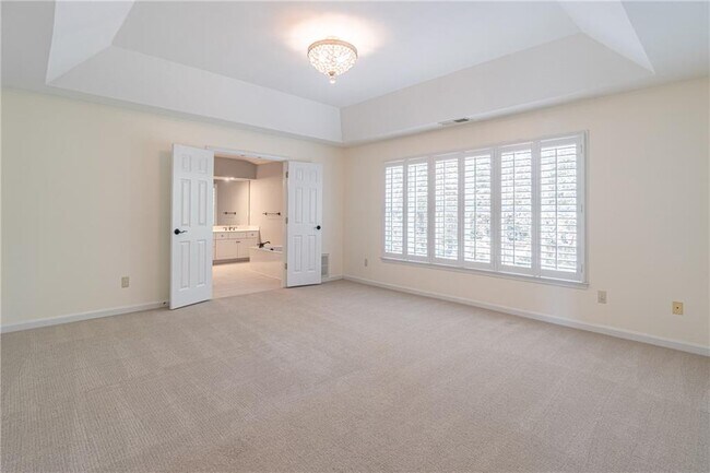 Building Photo - 5491 Oxford Chase Way