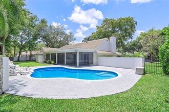 Building Photo - 10209 Vestal Ct