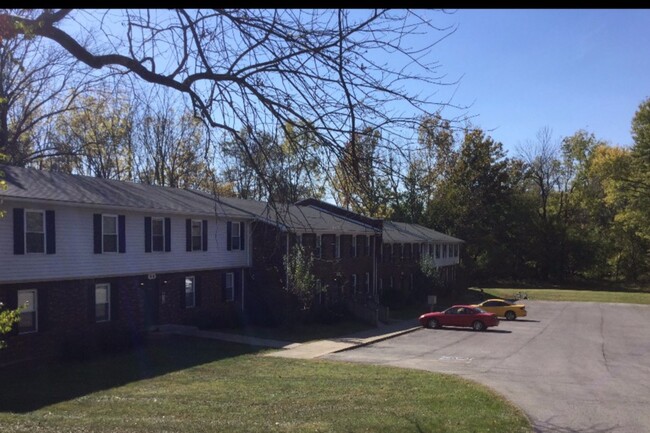 Falling Run Apartments - 1723 Grant Line Rd