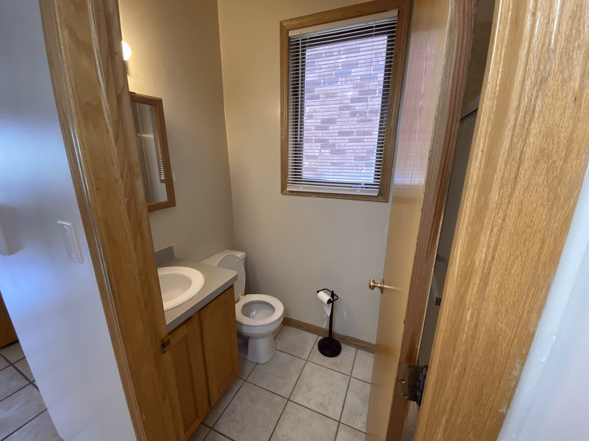 Front Bathroom - View 2 - 2442 W Fillmore St