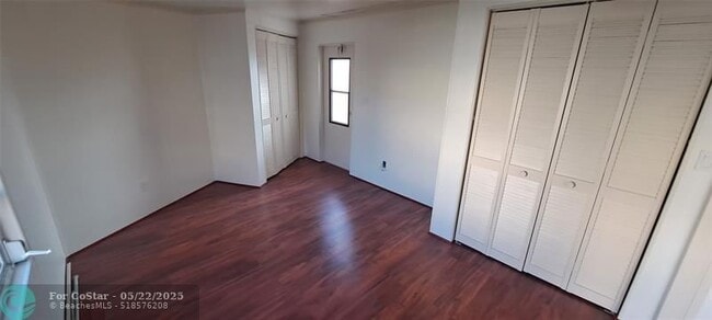 Building Photo - 5362 SE 65th Ave