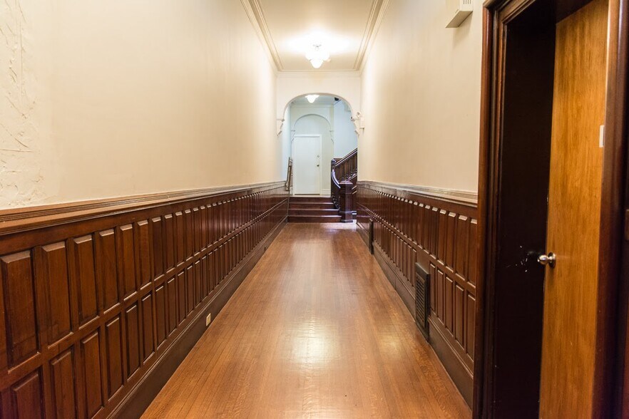 Building hallway - 1914 Spruce St