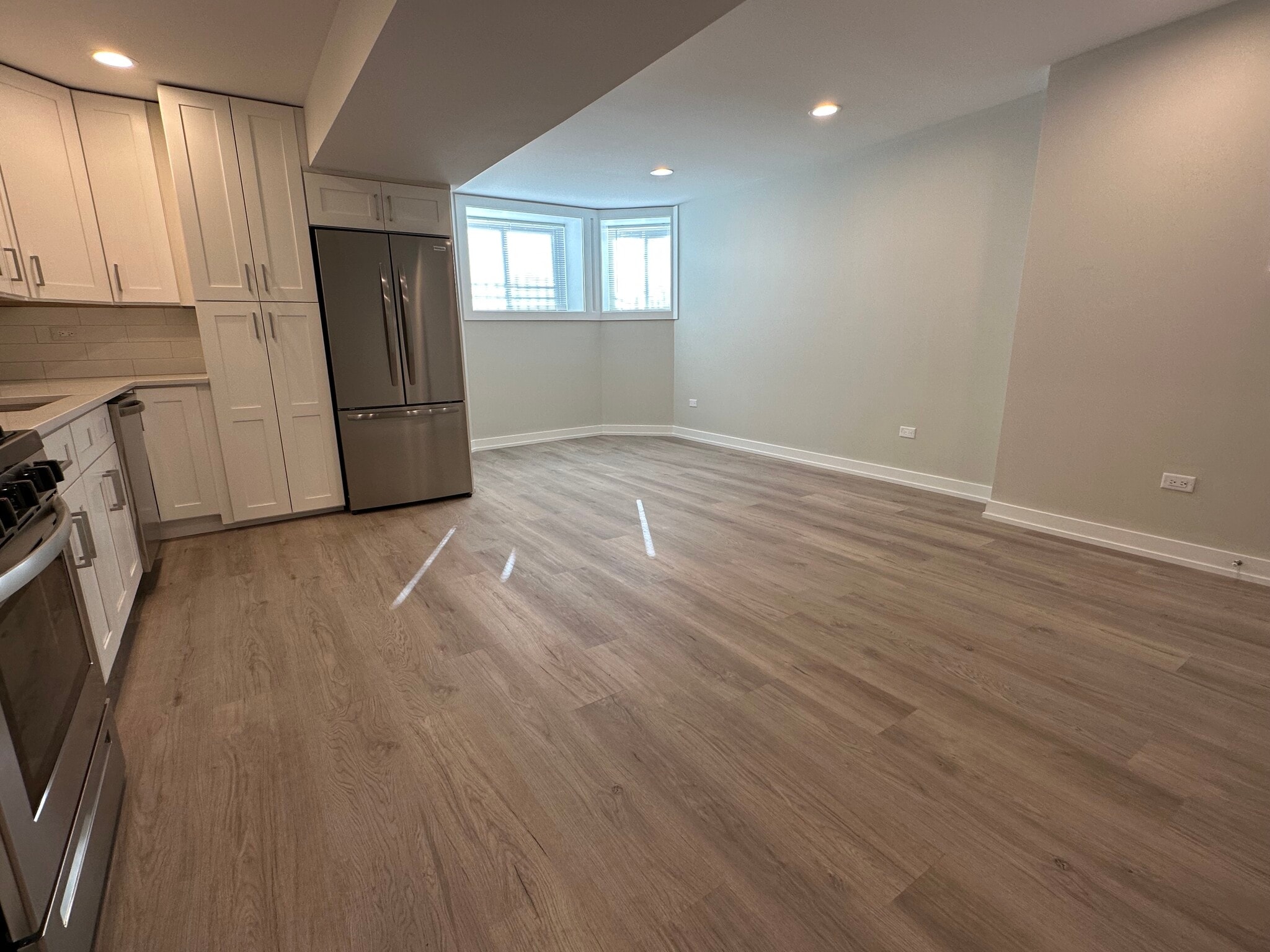 Building Photo - 1328 N Maplewood Ave