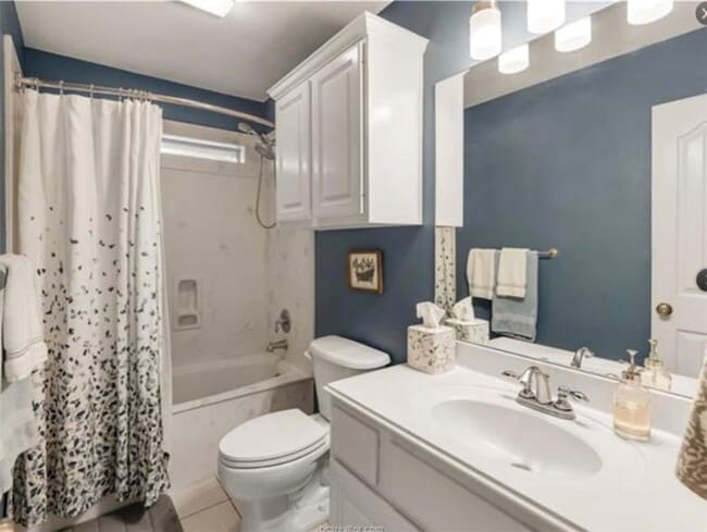 Building Photo - 3818 Dresden Ln