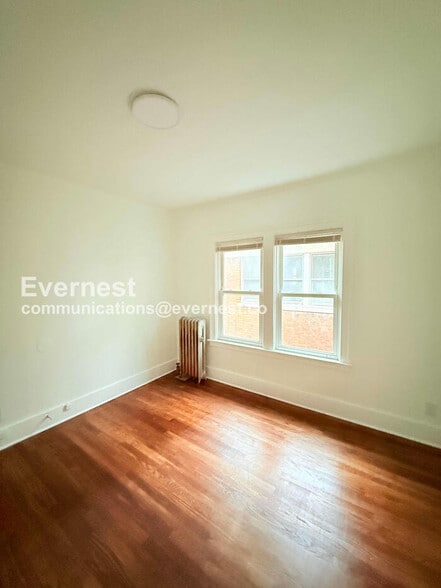 Building Photo - 2651 Calvert Ave