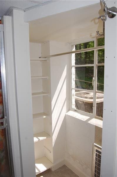 Building Photo - 649 Kenilworth Cir