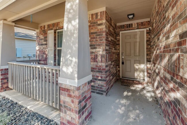 Building Photo - 244 Chickadee Ln