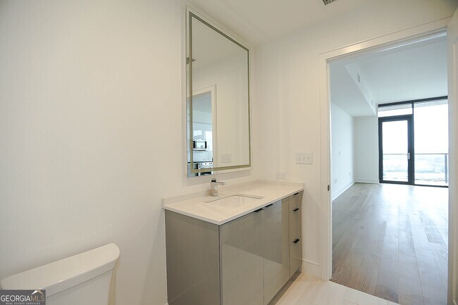Building Photo - 788 West Marietta St NW