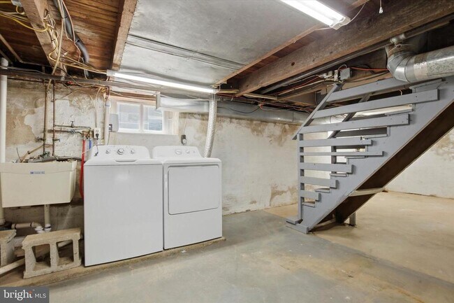 Building Photo - 54 Jefferson Ave