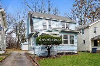 Building Photo - 691 Noble Ave