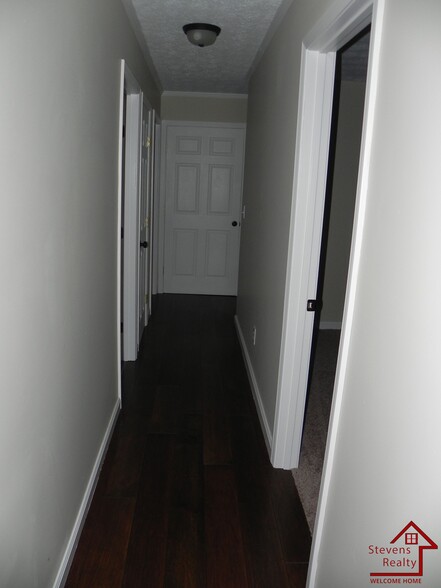 Building Photo - 54 Big Springs Cir
