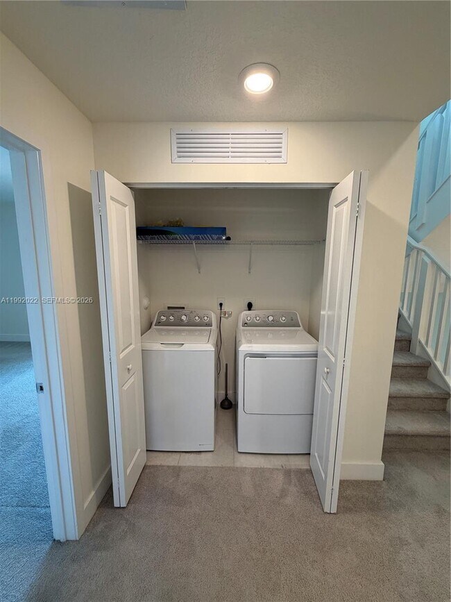 Building Photo - 4470 NW 83rd Ave