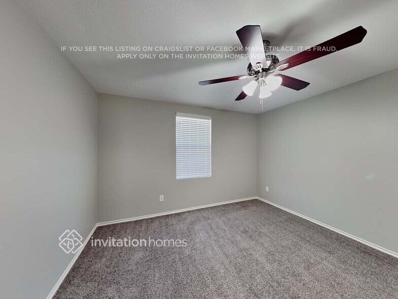 Building Photo - 1230 Sullivan Dr