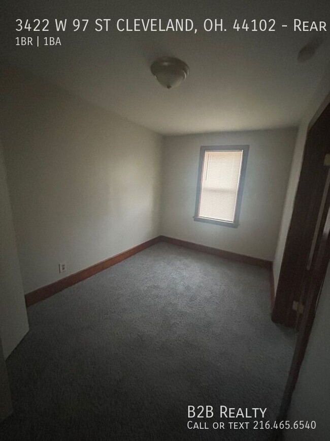 Building Photo - Cozy 1-Bedroom Rear Unit in West Cleveland...