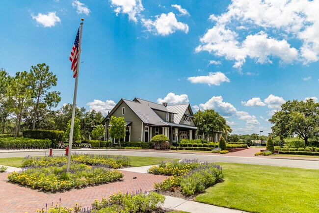 Building Photo - 110 Oak Pk Dr