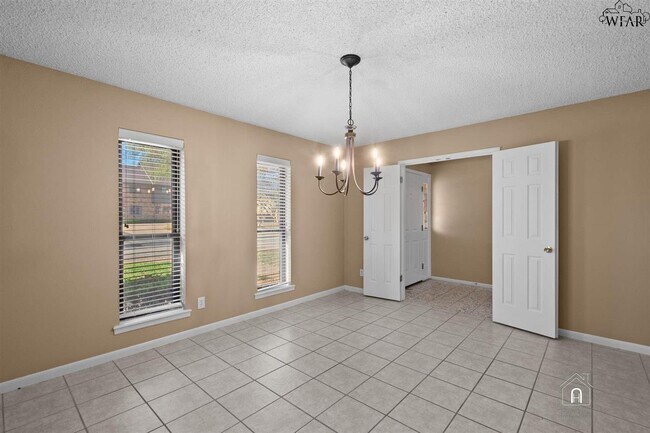 Building Photo - 4514 Lisa Ln