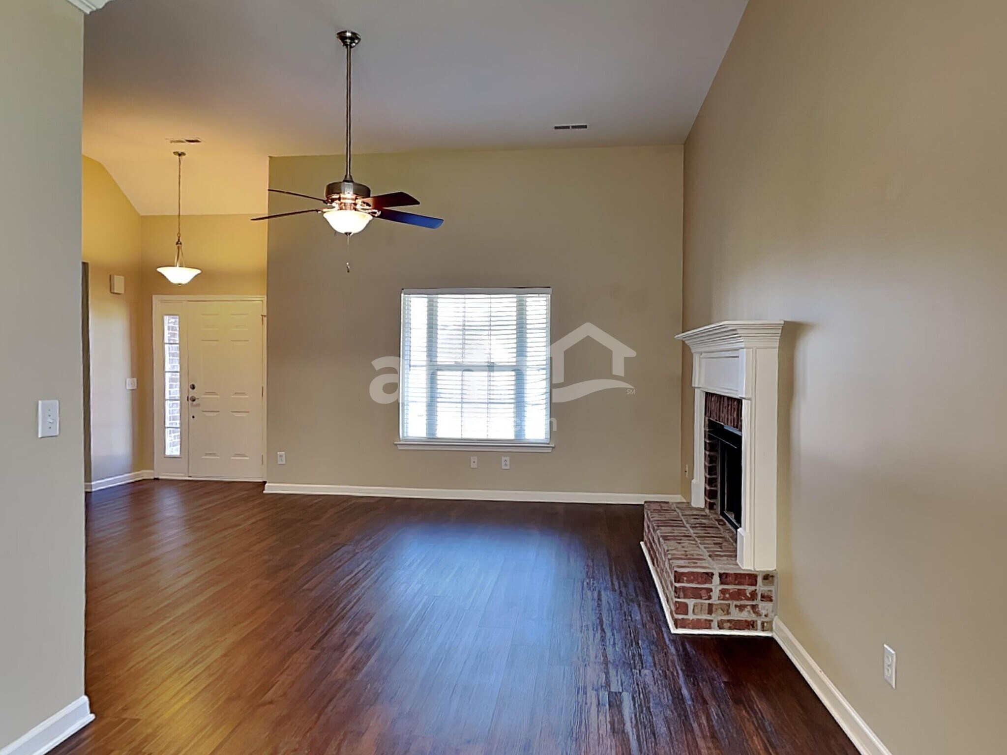 Building Photo - 1039 Saddle Wood Dr