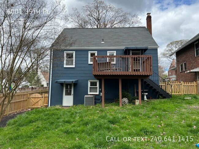 Building Photo - 6001 39th Pl