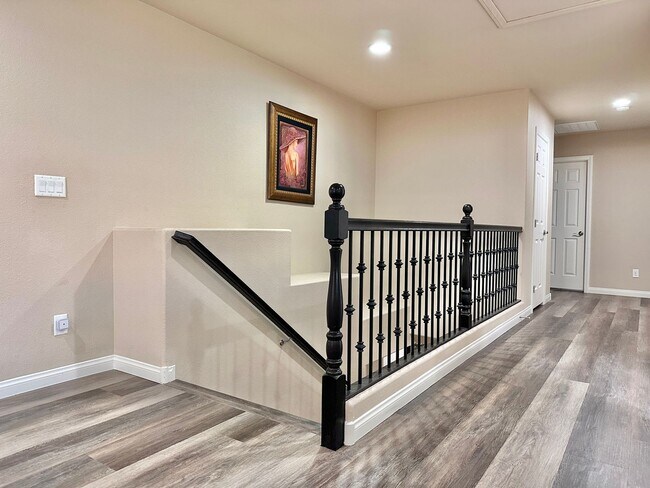 Building Photo - 9929 Baystone St