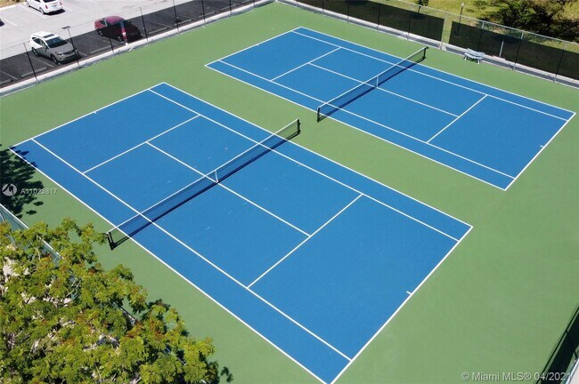 Building Photo - 8075 SW 107th Ave