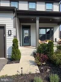 Building Photo - 7535 Blue Sun Dr
