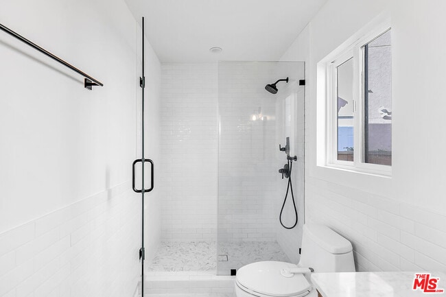 Building Photo - 3062 Field Ave