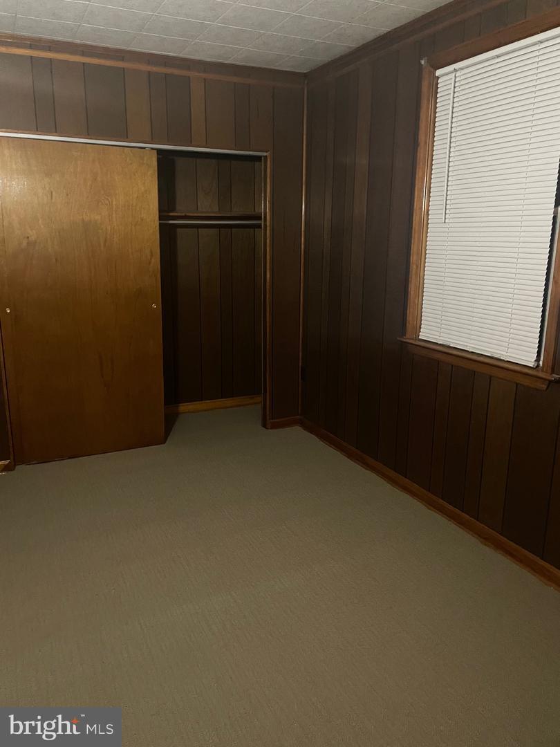 Walk In Closet - 420 Washington Ave