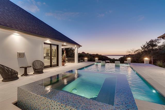 Building Photo - 10039 Crestridge Dr