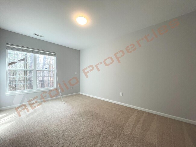 Building Photo - Elegant 4 bedroom Home w/ 1st Floor Office + Basement in Village Square @ Amberly, Cary, Availabl...