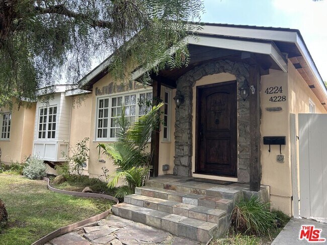 Primary Photo - 4224 Beethoven St