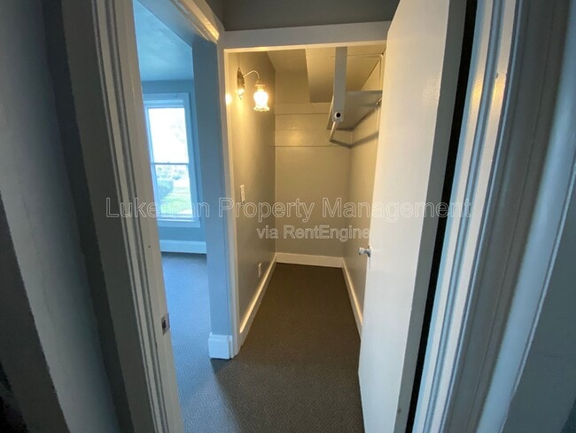 Building Photo - 727 Wheaton Ave