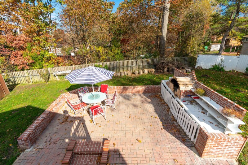 Building Photo - 2512 Linwood Ln