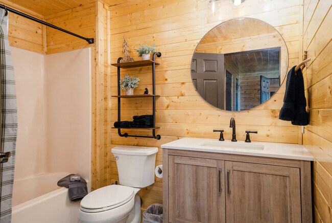 Building Photo - 4249 Dollys Dr