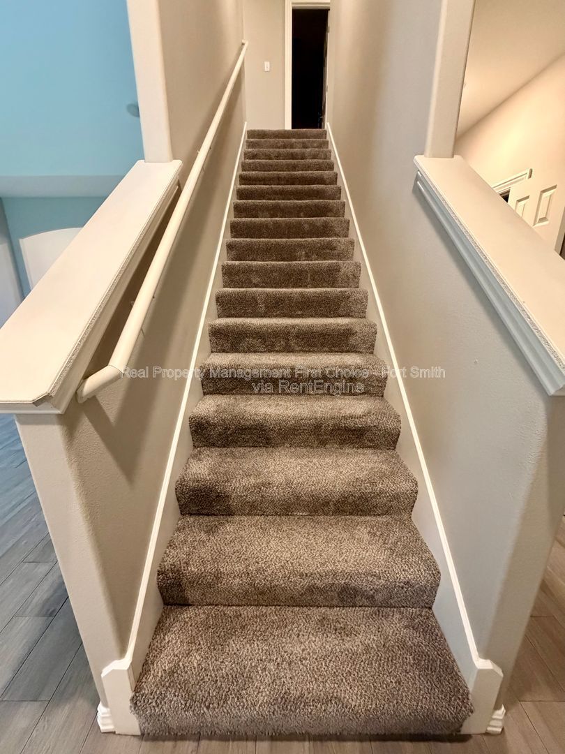 Building Photo - 9919 Landry Dr