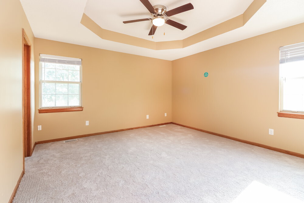 Building Photo - 1711 Roberta Dr